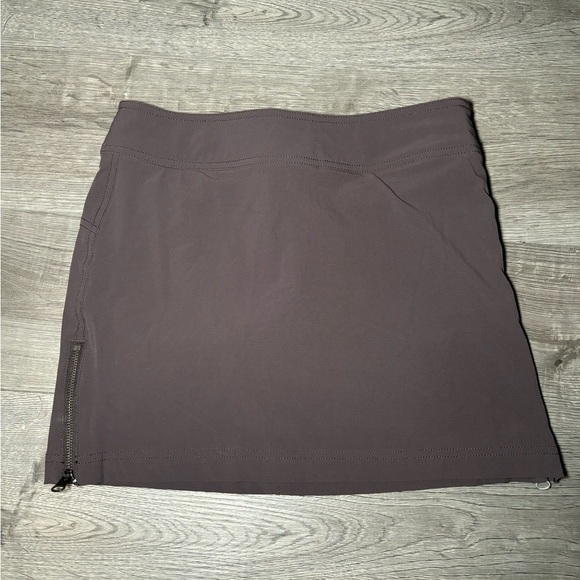 ATHLETA TRAILSIDE SKORT size 0 - Picture 3 of 7